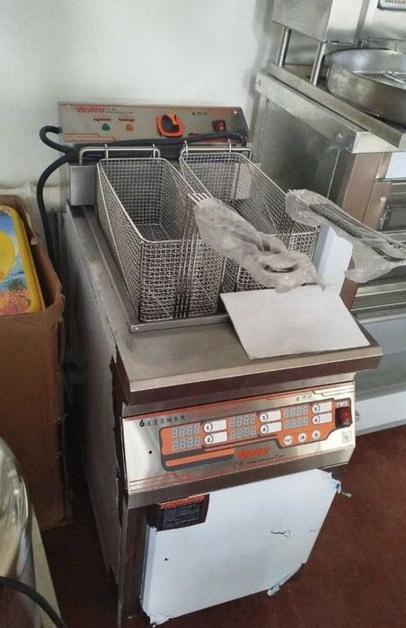 Frey Freturnitsa Kartoshka pirashka aparati  Friturnitsa Фритюрница 5+