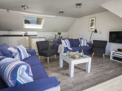 Дава се под наем Тристаен апартамент в София, Оборище - 100 кв.м за 816 € - Снимка #4