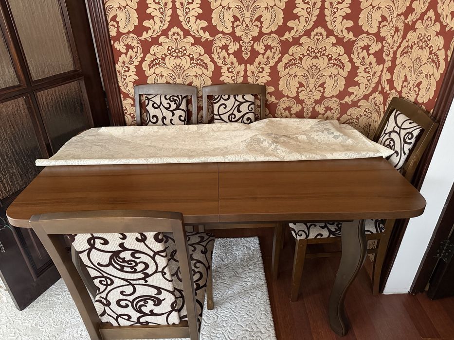 Продам стол со стульями