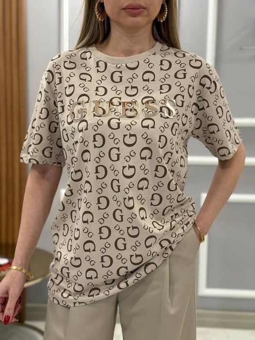 Дамска тениска с 3Д лого