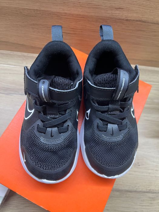 Детски маратонки Nike cosmic runner