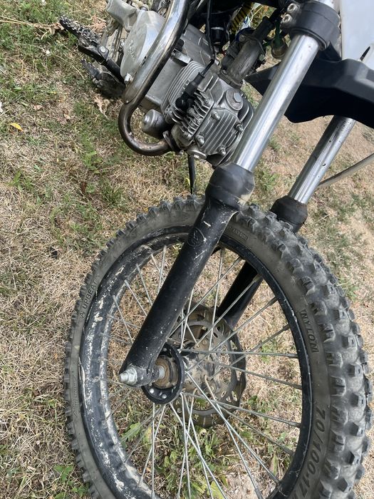 Vand cros de 150cc 4t fac schimb cu trotineta kukirin