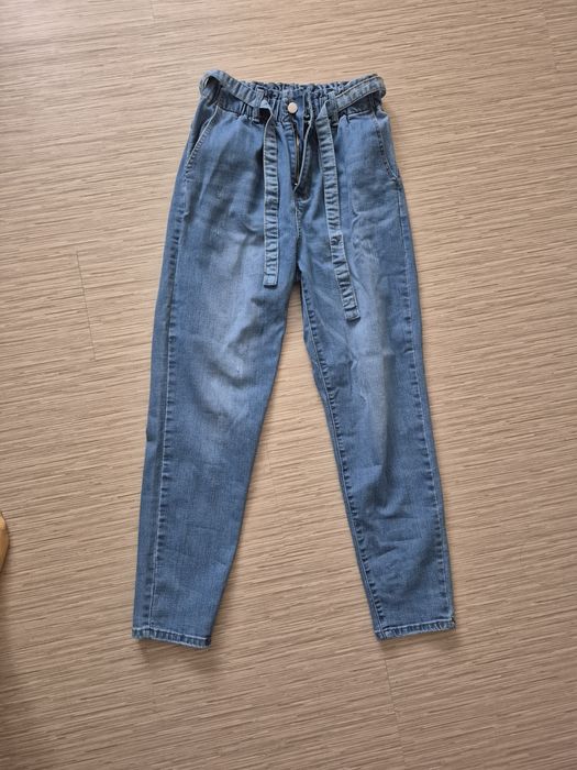 Дамски дънки размер 28