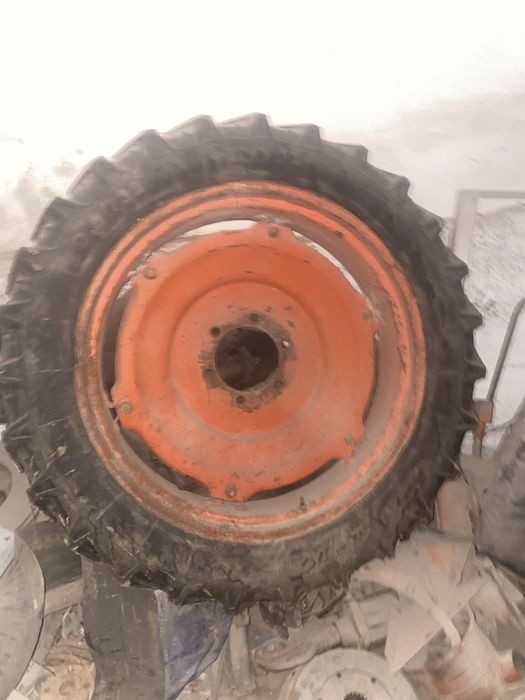 Колесо от трактора Т 25 и Т 15 в хорошем состоянии