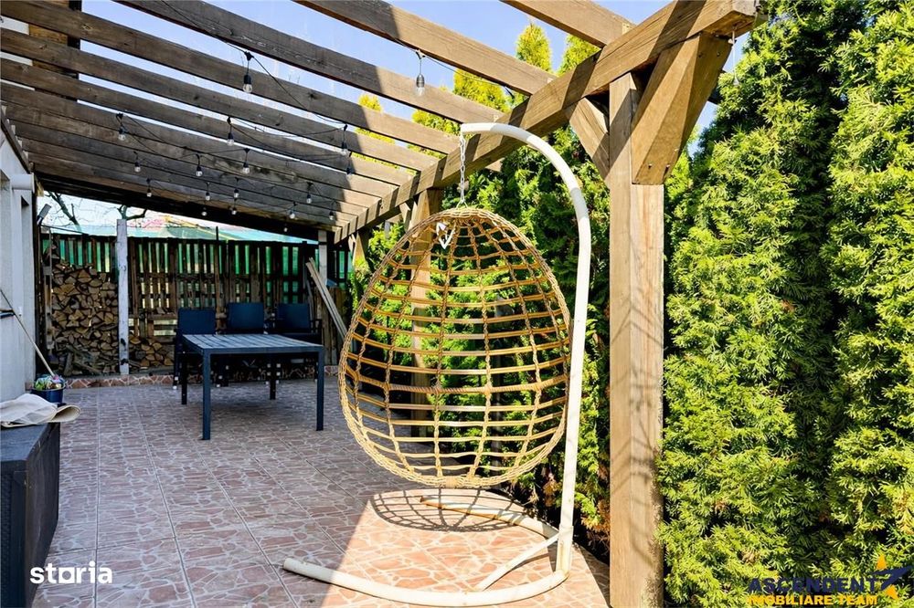 Casa primitoare si apreciabila, areal cu liniste, gradina frumoasa, Sa