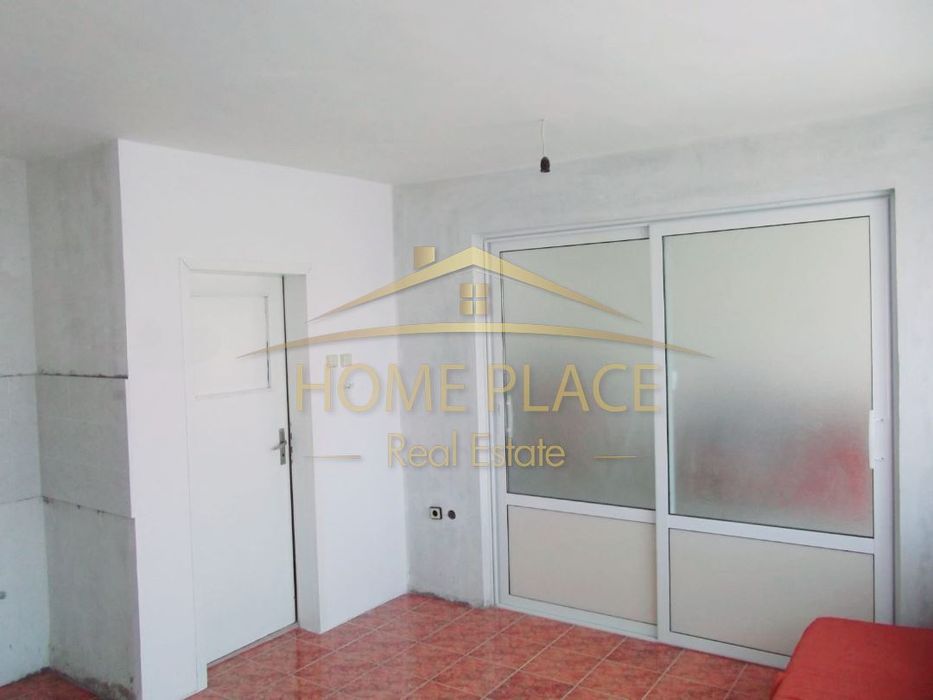 Четиристаен апартамент в кв.Аспарухово.