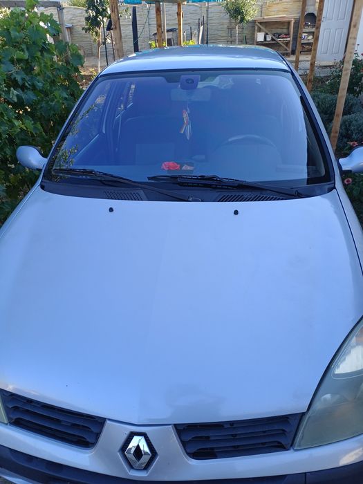 Vând Renaul Clio automat