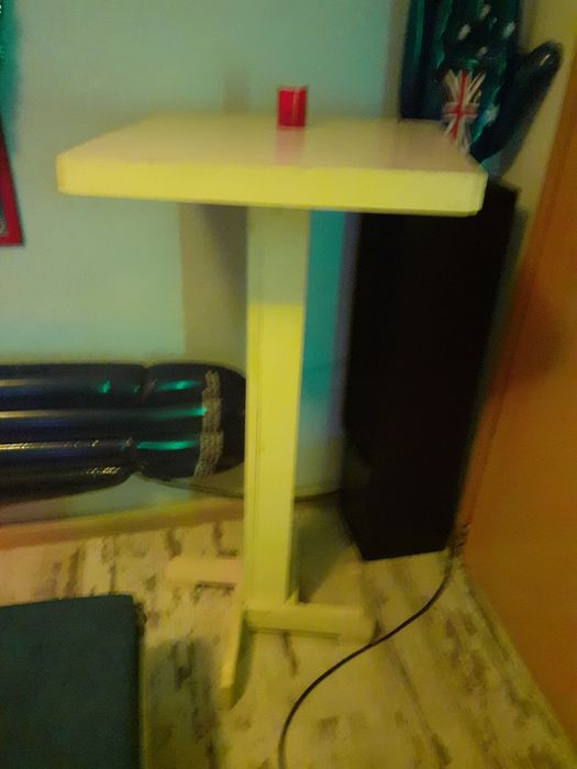 Маси с два щъркела за  бар клуб. Спести и купи