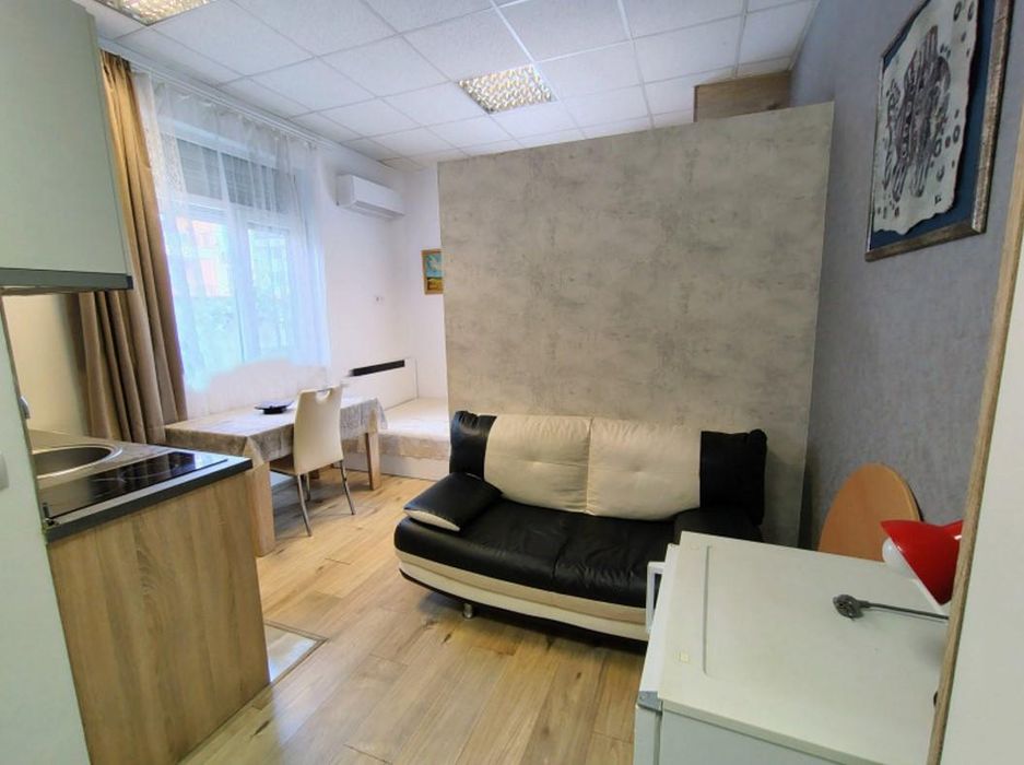 Дава се под наем Едностаен апартамент в София, Витоша - 30 кв.м за 450 € - Снимка #1