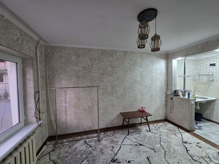 Буз базар бывшее общежитие 1/1/4