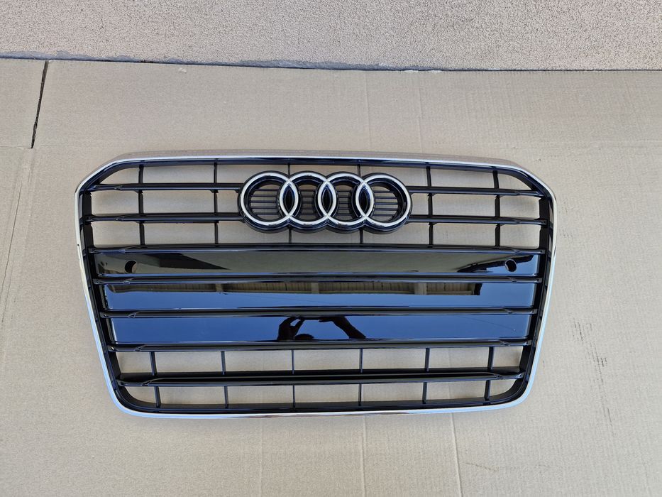Grila centrala Audi A5 facelift 2011-2016 cu senzori