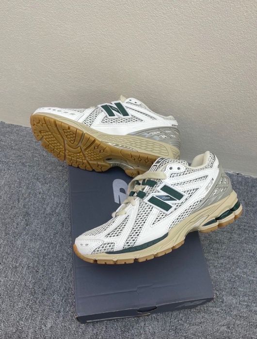 Кроссовки New Balance 1906R