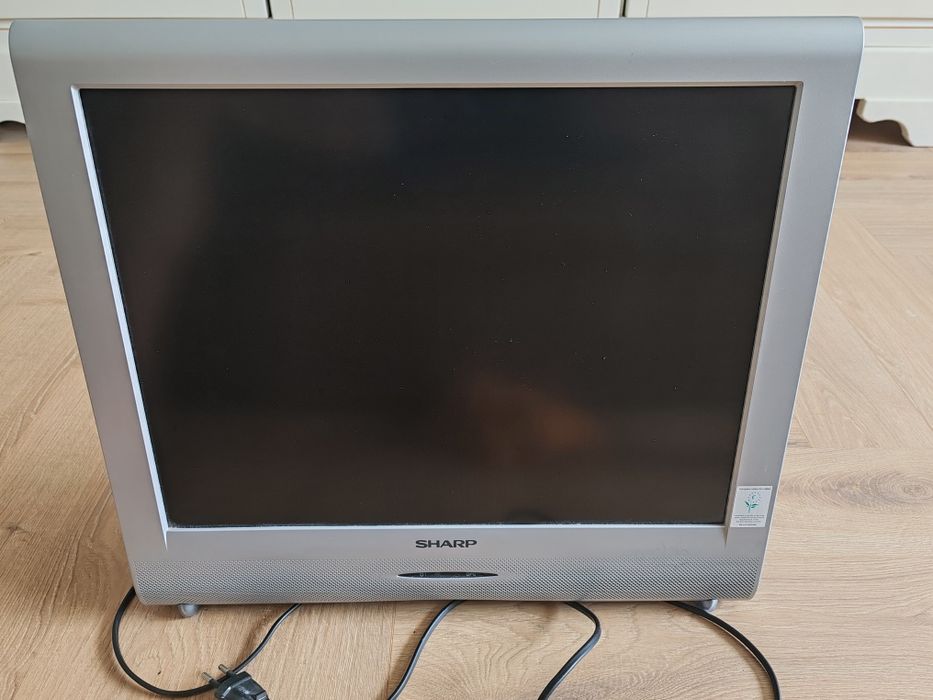 Tv Lcd Sharp 20 inch sau schimb