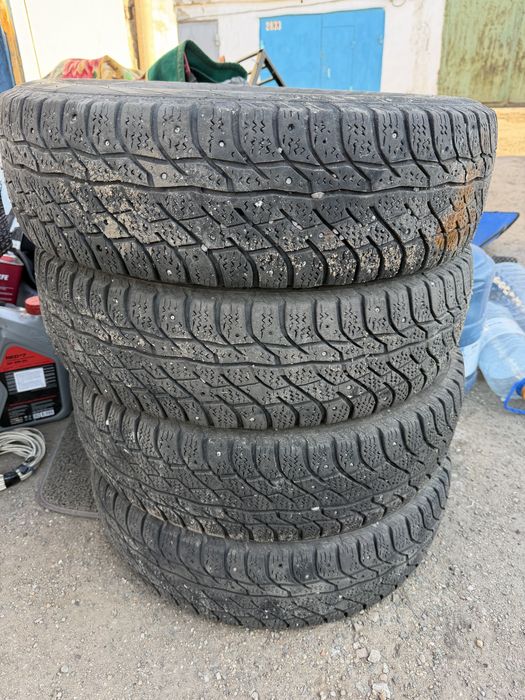 205/75R15 8000тг за комплект