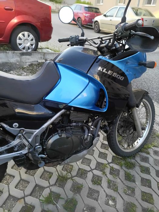 Vand motocicleta Kawasaki KLE 500, 2004, 35000km, stare foarte buna, vopsea originala, 2200 euro.