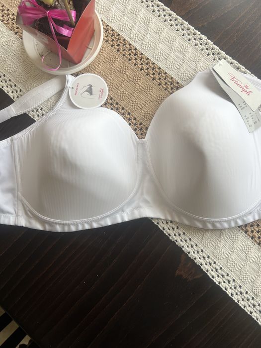 Сутиен Триумф, Triumph, нов с етикет