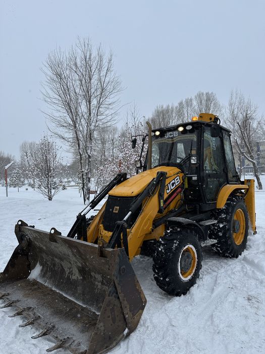 Чистка снега погрузчик самосвал вывоз снега