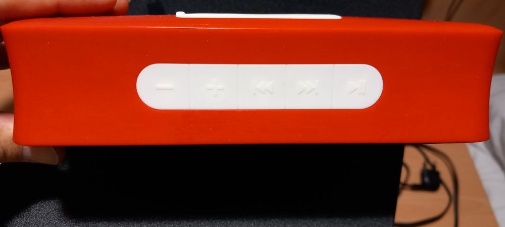 Блутут колонка Tommy Hilfiger