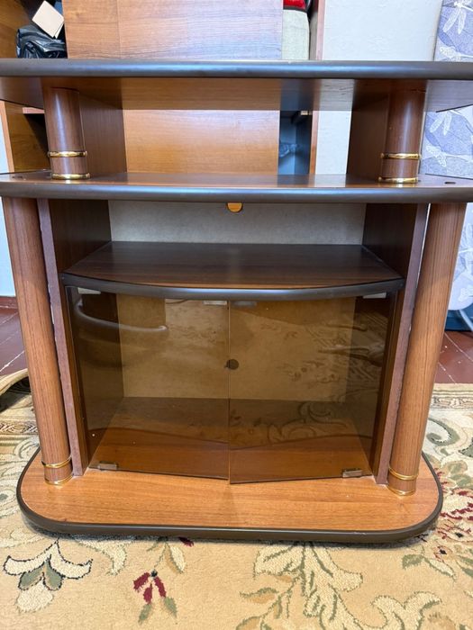 Тумба под телевизор