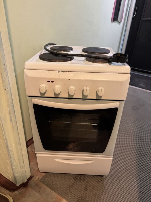 Продам электроплиту