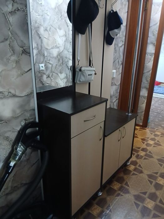 Прихожий продаёться
