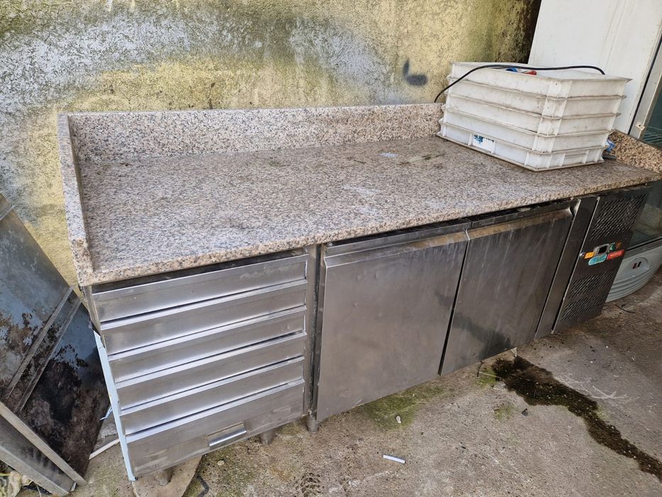 Frigider simplu si dublu 2 usi, stare foarte buna, 200x140 cm