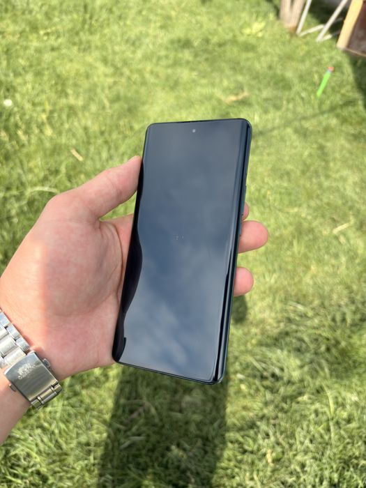 Honor X9b 5G  (8/256) zor holatda srochna arzonga