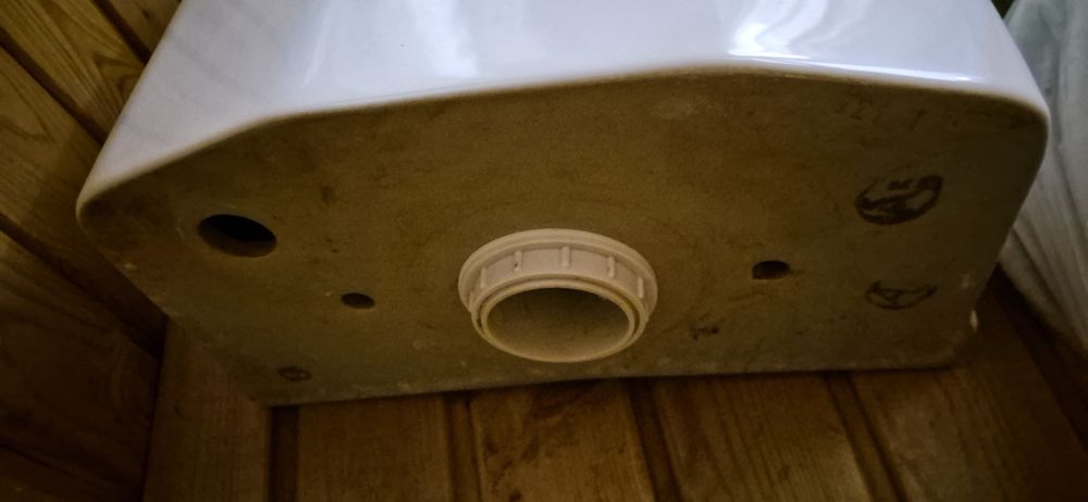 Бачок для унитаза