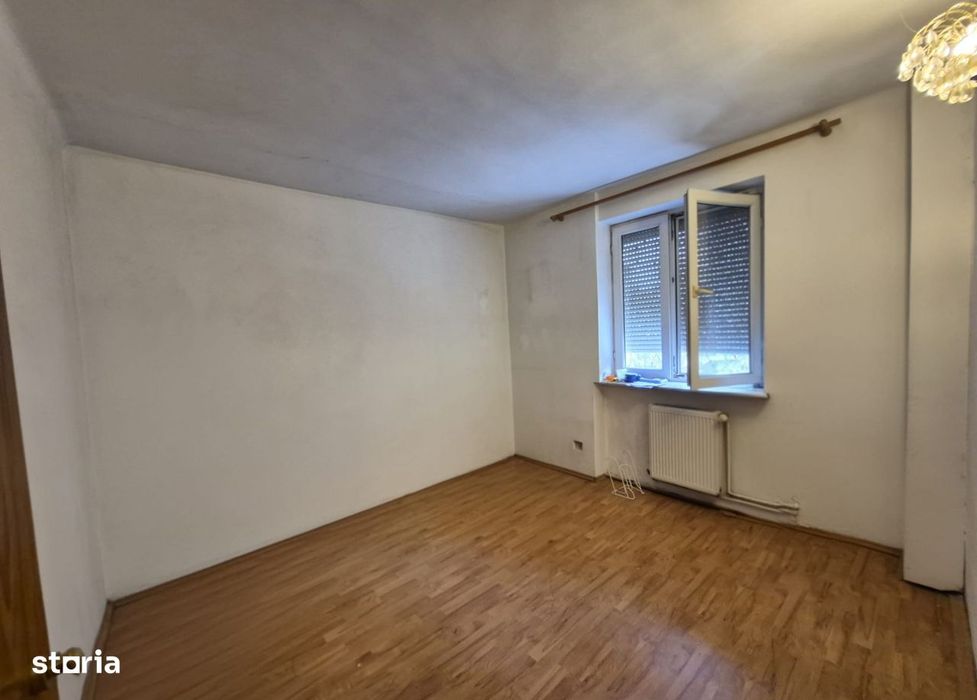 Apartament Zona Praporgescu Malul Muresului etaj 1, decomandat