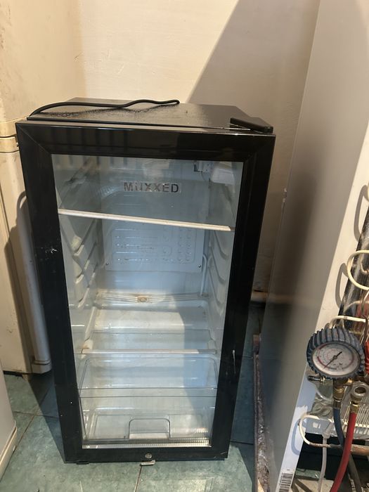 Продам холодильник