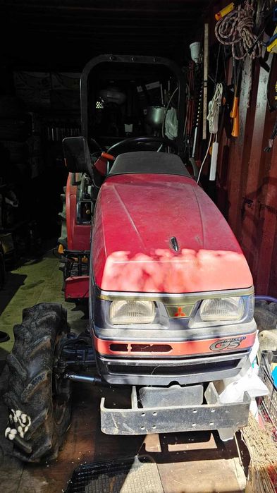 Tractor japonez Mitsubishi MT200 - 20CP