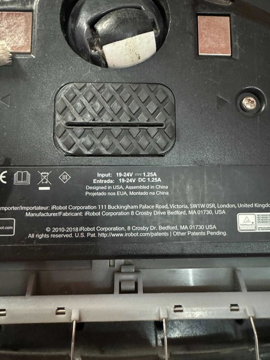 Прахосмукчка робот iRobot Roomba 671, WiFiLAN, App, Черен