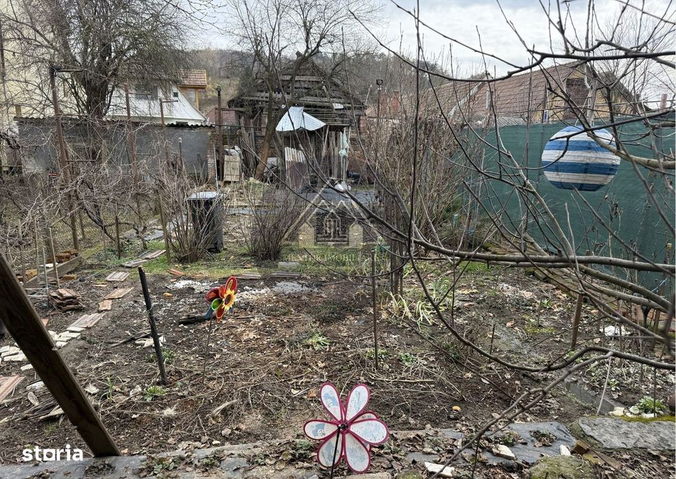 Casa duplex de vanzare,  Medias