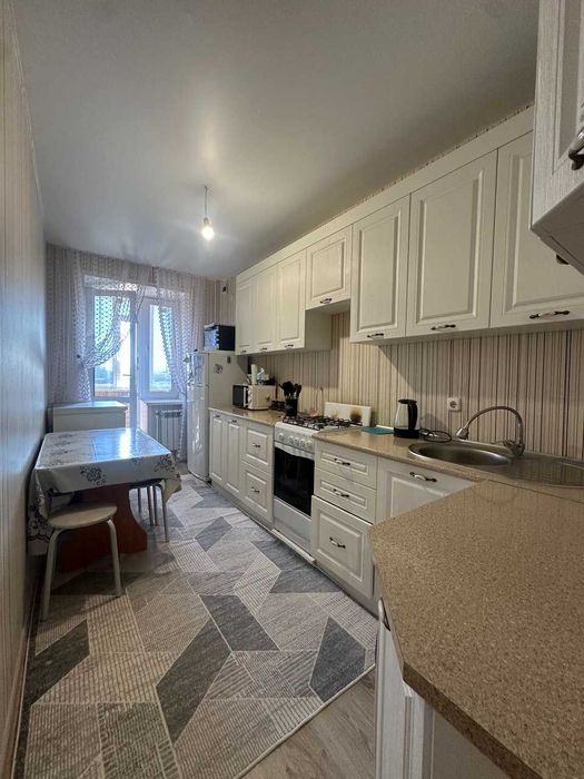 продается 2 комнатная