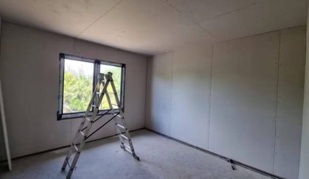 Vand casa pe structura metalica, container modular  cabana A-Frame