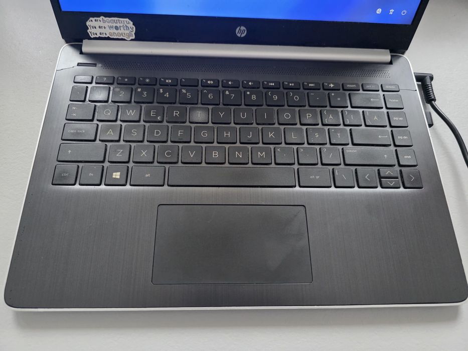 Laptop HP 14s-dq1008nq
