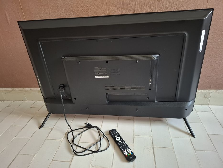 Смарт телевизор Haier 4K HDR 43 инча DLED Google TV H43K800UX с гаранция