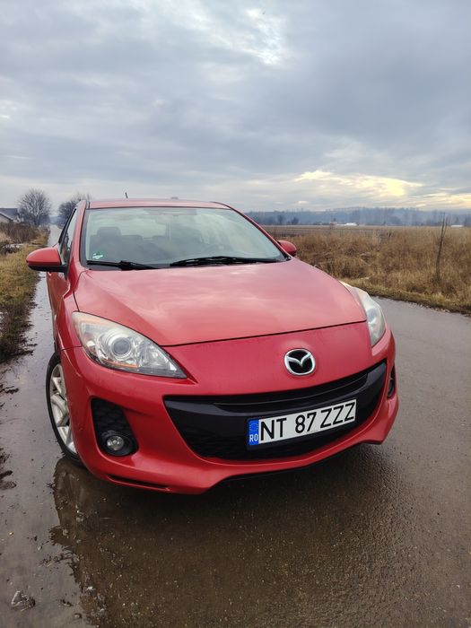 Mazda 3  2012 E5