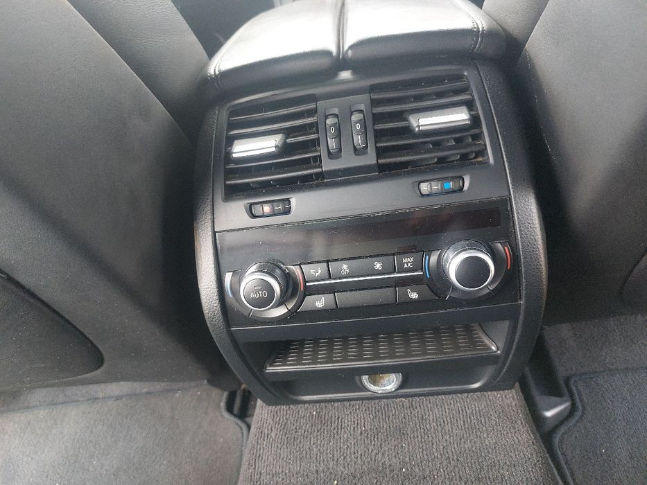 Бмв м5 ф10 bmw m5 f10 Управление климатроник отзад