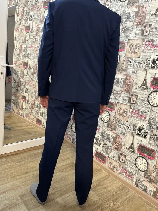 Продам костюм в отличном состоянии.