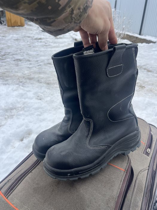 спецботинка сатылады