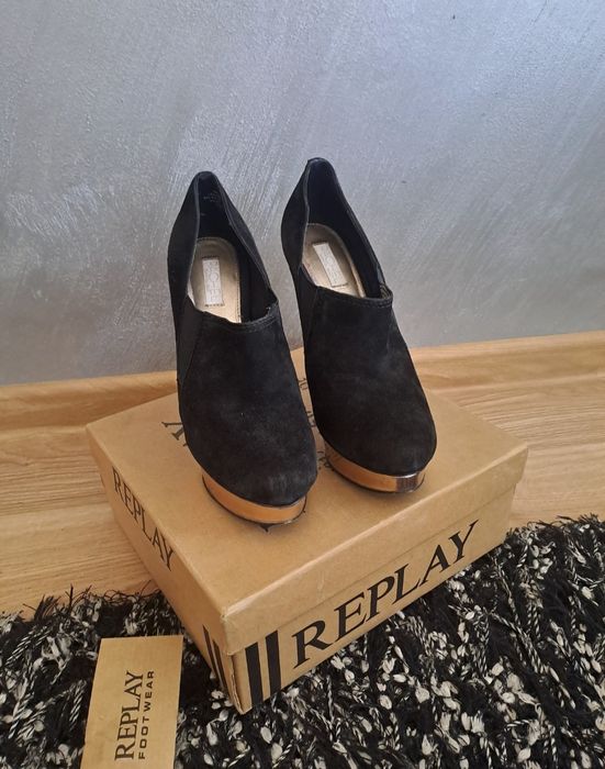 Replay черни токчета със златно