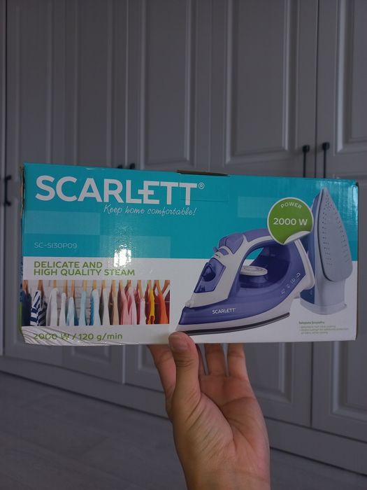 Утюг Scarlett  2000 BT