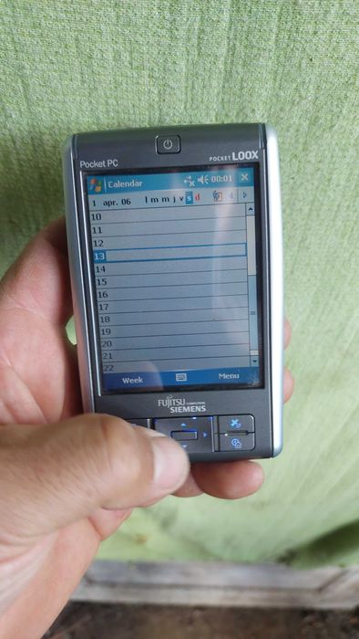 Pc de  buzunar Fujitsu