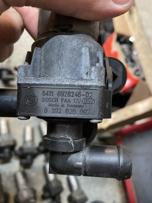 Pompa recirculare apa bmw e90 e91 e87 e92 e81 e82 e88 n47 n46