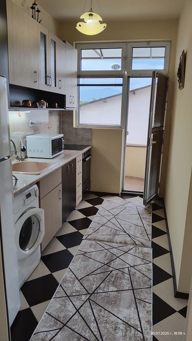 Дава се под наем Тристаен апартамент в Пловдив, Западен - 120 кв.м за 484.5 € - Снимка #5