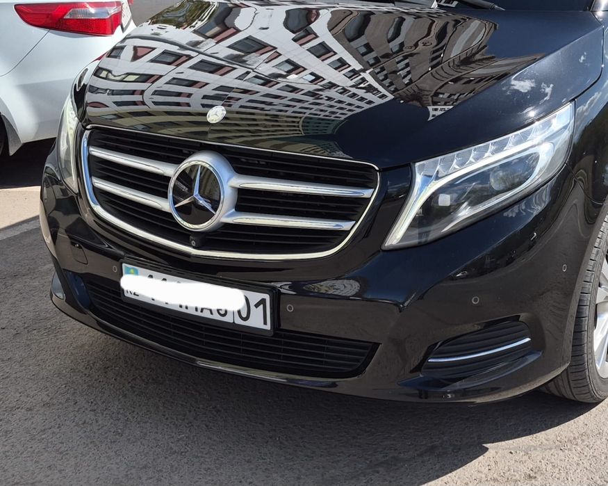 Продам бампер на v class