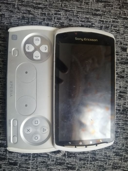 Sony Ericsson Xperia Play