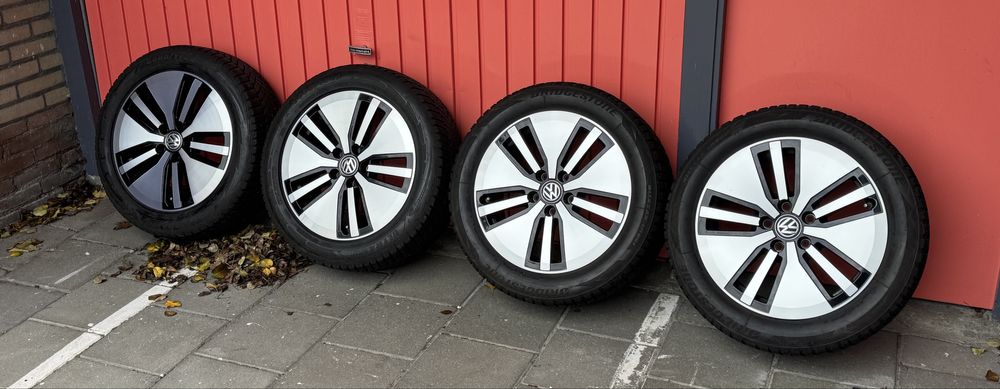 Jante  Bicolore Vw Passat  GTE Touran Caddy 215/55/17 Iarnă 5x112