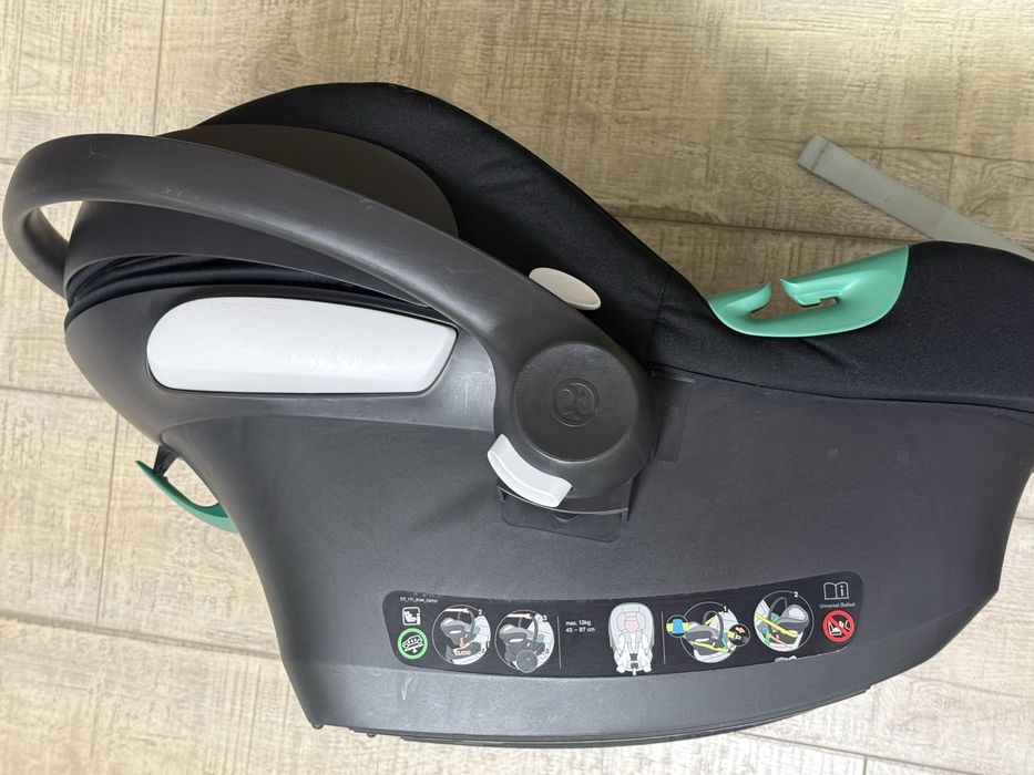 Scoica auto CYBEX Aton B2 i-Size (0-13 kg) Volcano Black Silver BZP